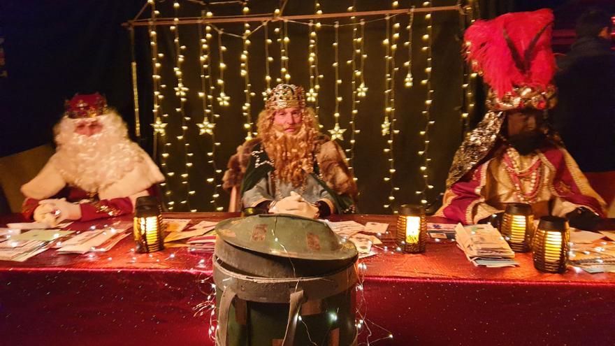 Zarautz abre los brazos a Bizar Zuri y a los Reyes Magos