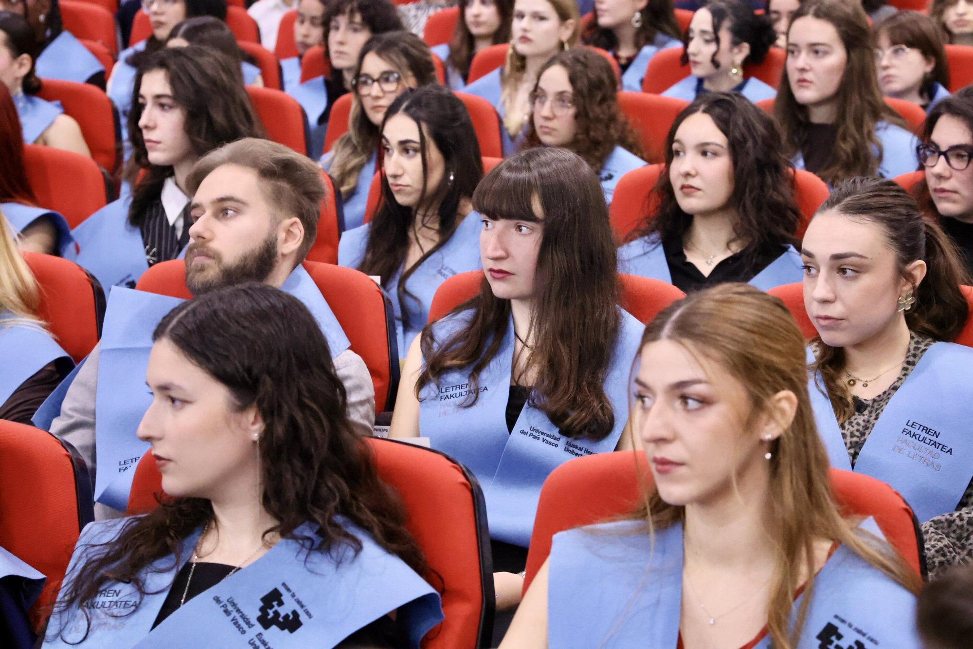 En imágenes: Graduación de alumnos de la Facultad de Letras