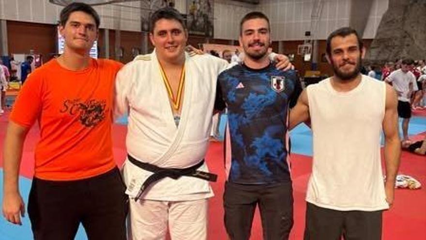 El judoka Joseba Lavado, plata en Valencia