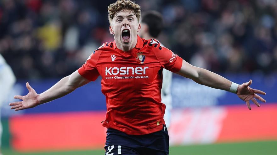 Víctor Muñoz, el 12º rojillo en la selección