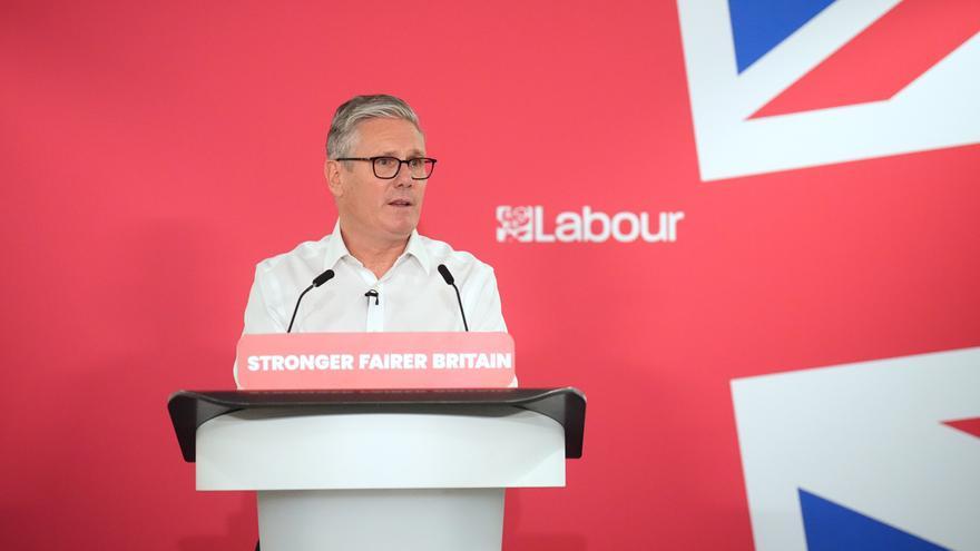 Starmer afronta una rebelión interna tras la debacle electoral