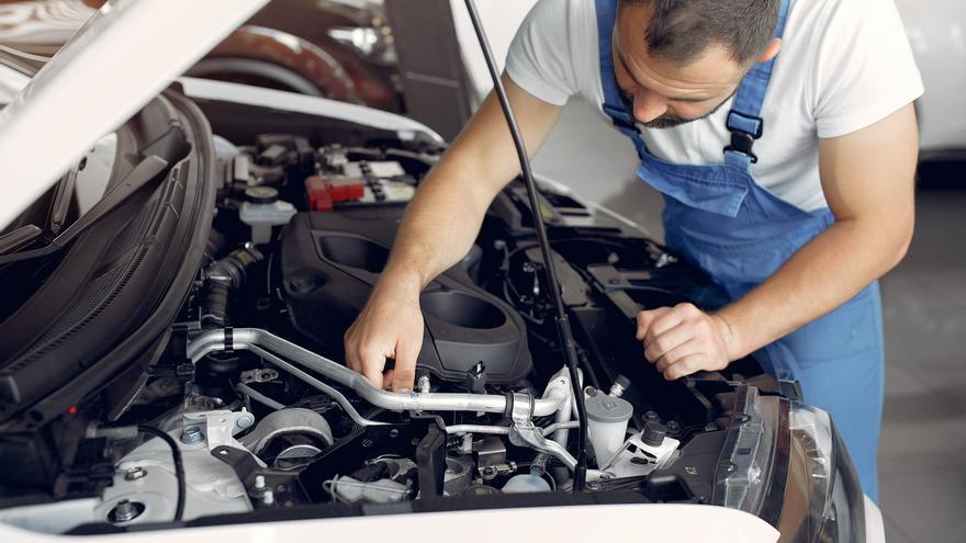 El mantenimiento que debes hacer al coche para ahorrar miles