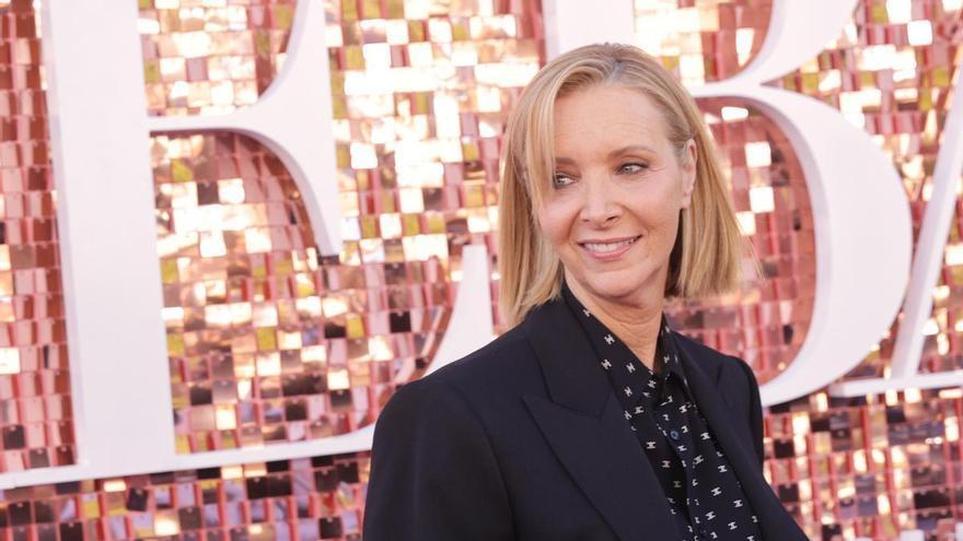 Lisa Kudrow defiende su papel en 'Friends': "Phoebe no era tonta"