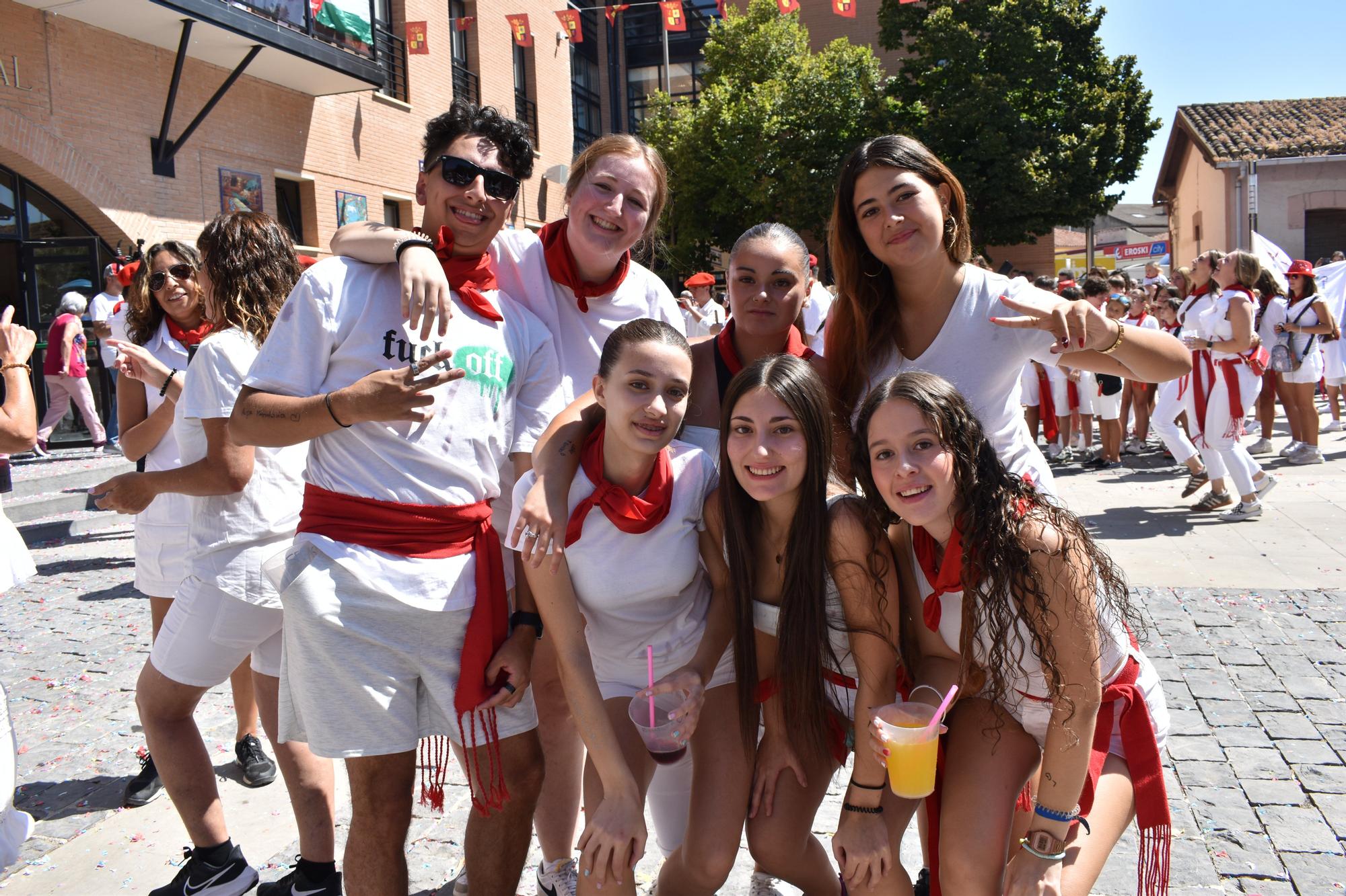 Fotos del chupinazo de Mendavia 2025