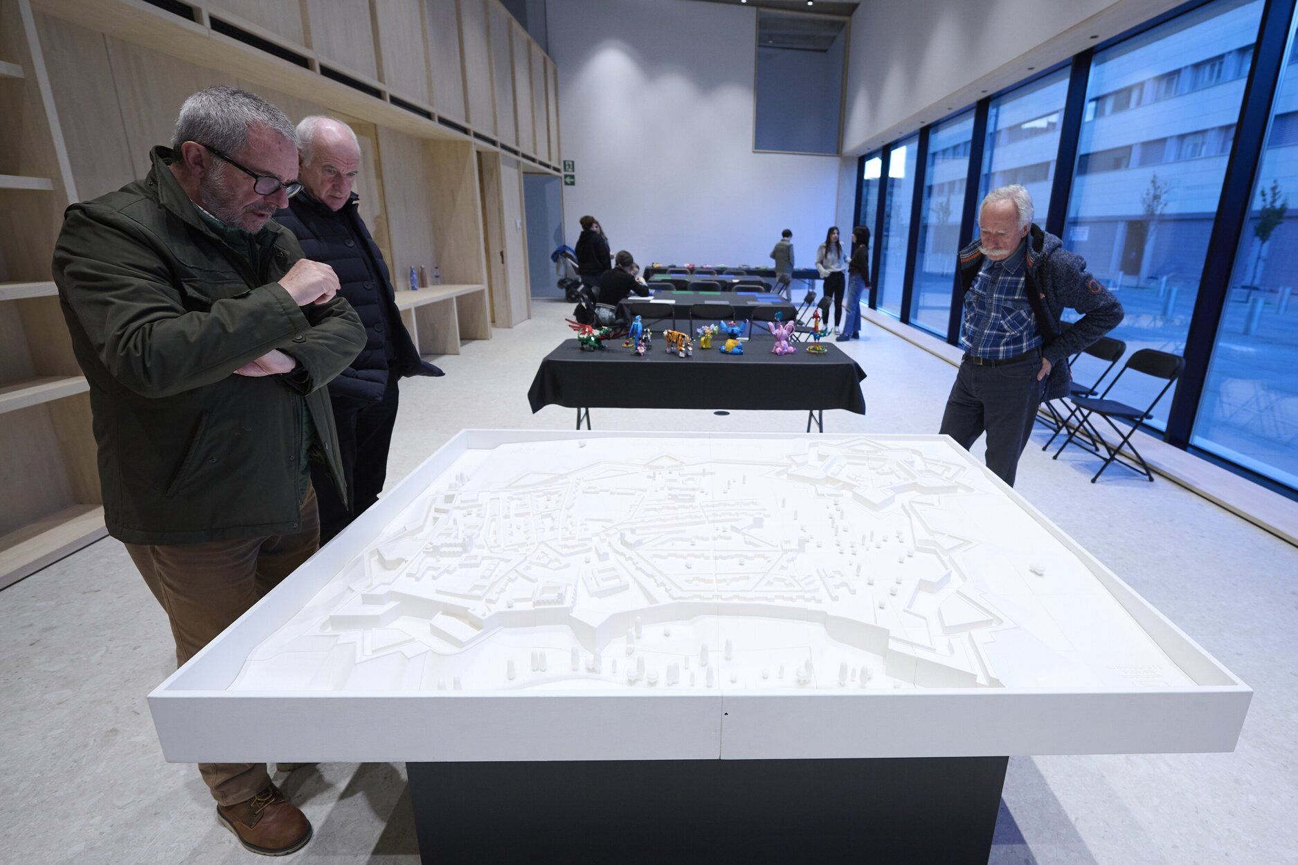 Imágenes de la inauguración del Civivox Pompelo