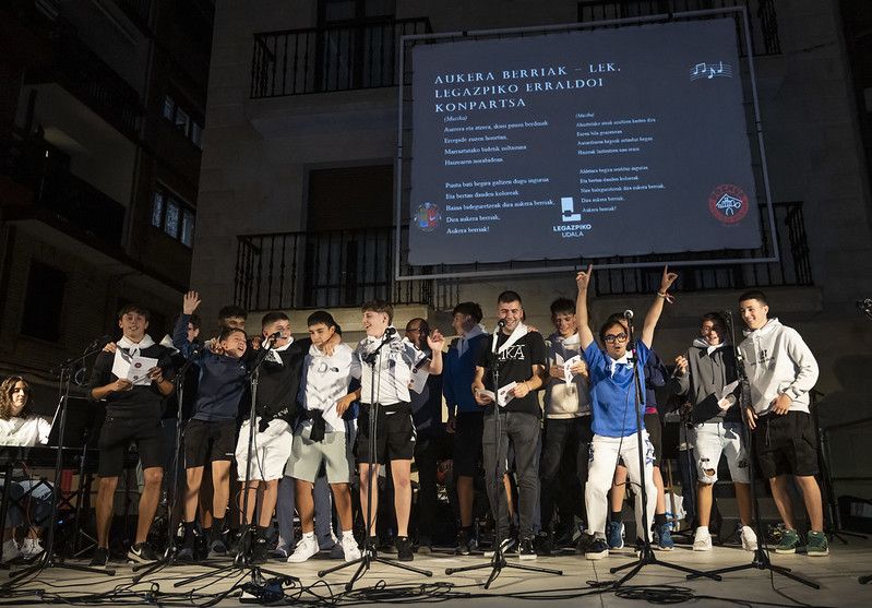 Kantu Afaria y concurso gastronómico en las Agorreko Santikutzak de Legazpi