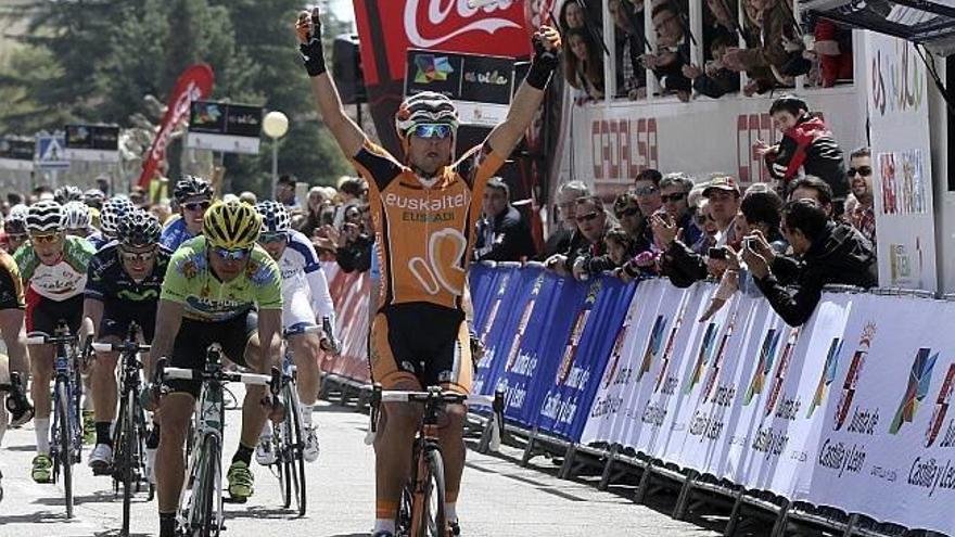 Juan José Lobato da la segunda victoria consecutiva a Euskaltel