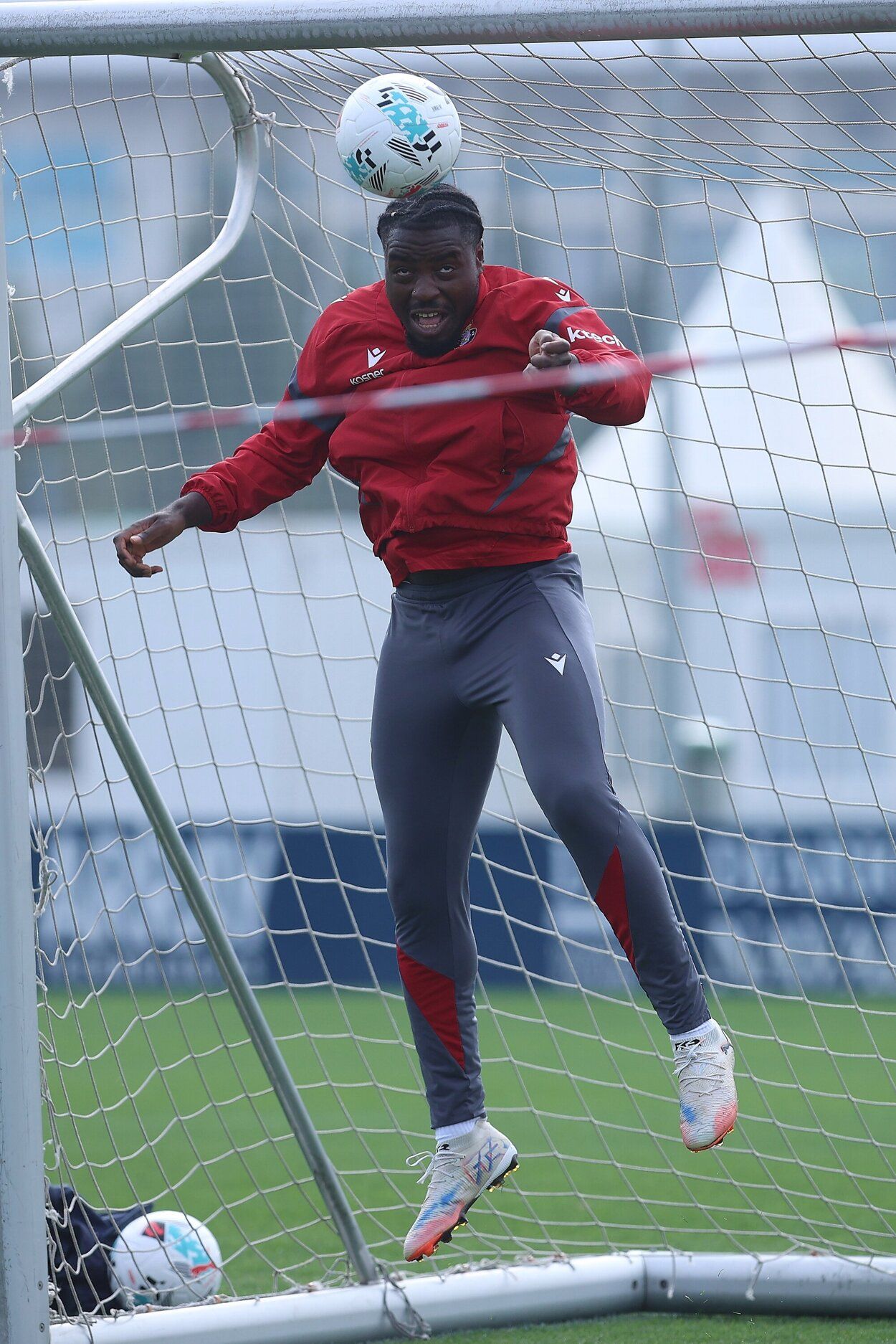 Fotos del entrenamiento de Osasuna (16/10/2025)