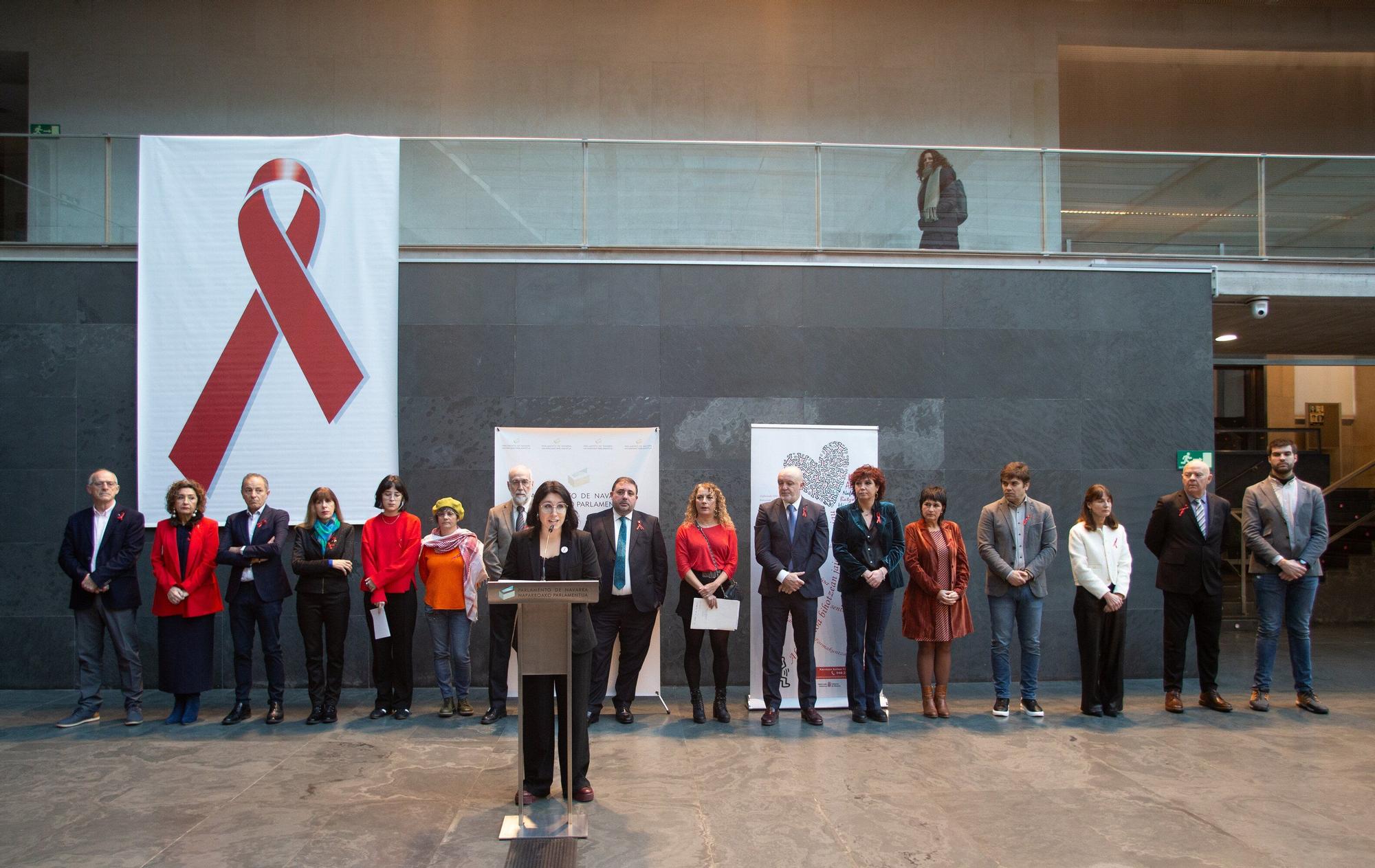 El Parlamento de Navarra se adhiere al Día Mundial contra el Sida