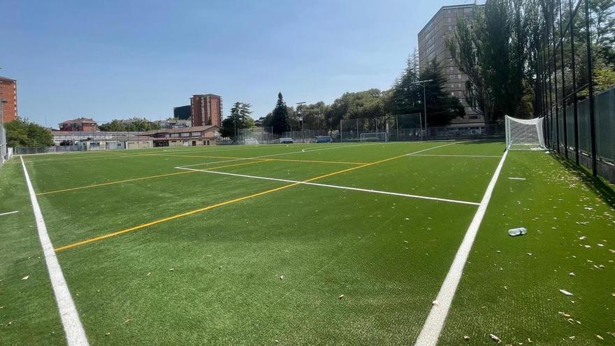 Los nuevos campos de Adurtzabal y Zaramaga, a punto para el arranque liguero