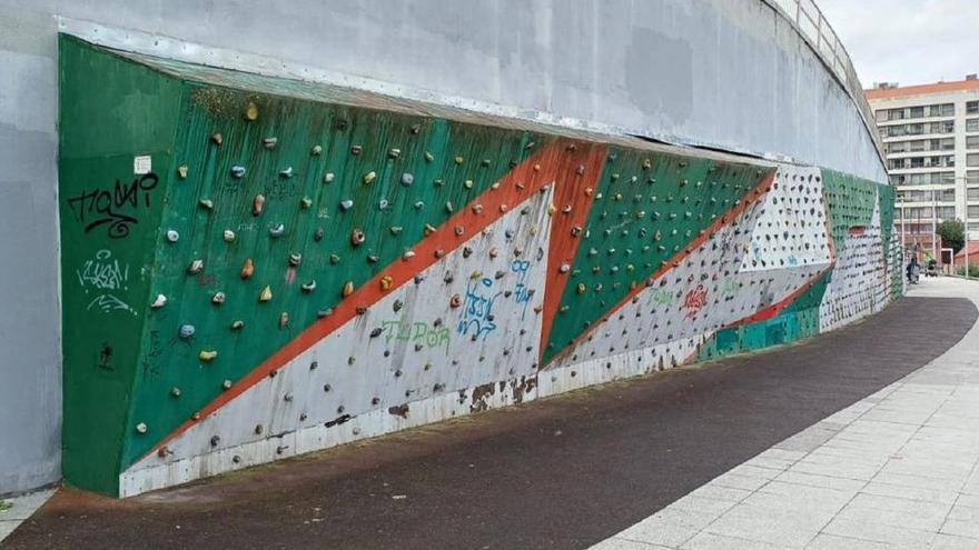 Bilboko Udalak ia 70.000 euro erabiliko ditu Errekaldeko Eskurtze parkeko rokodromoa berritzeko