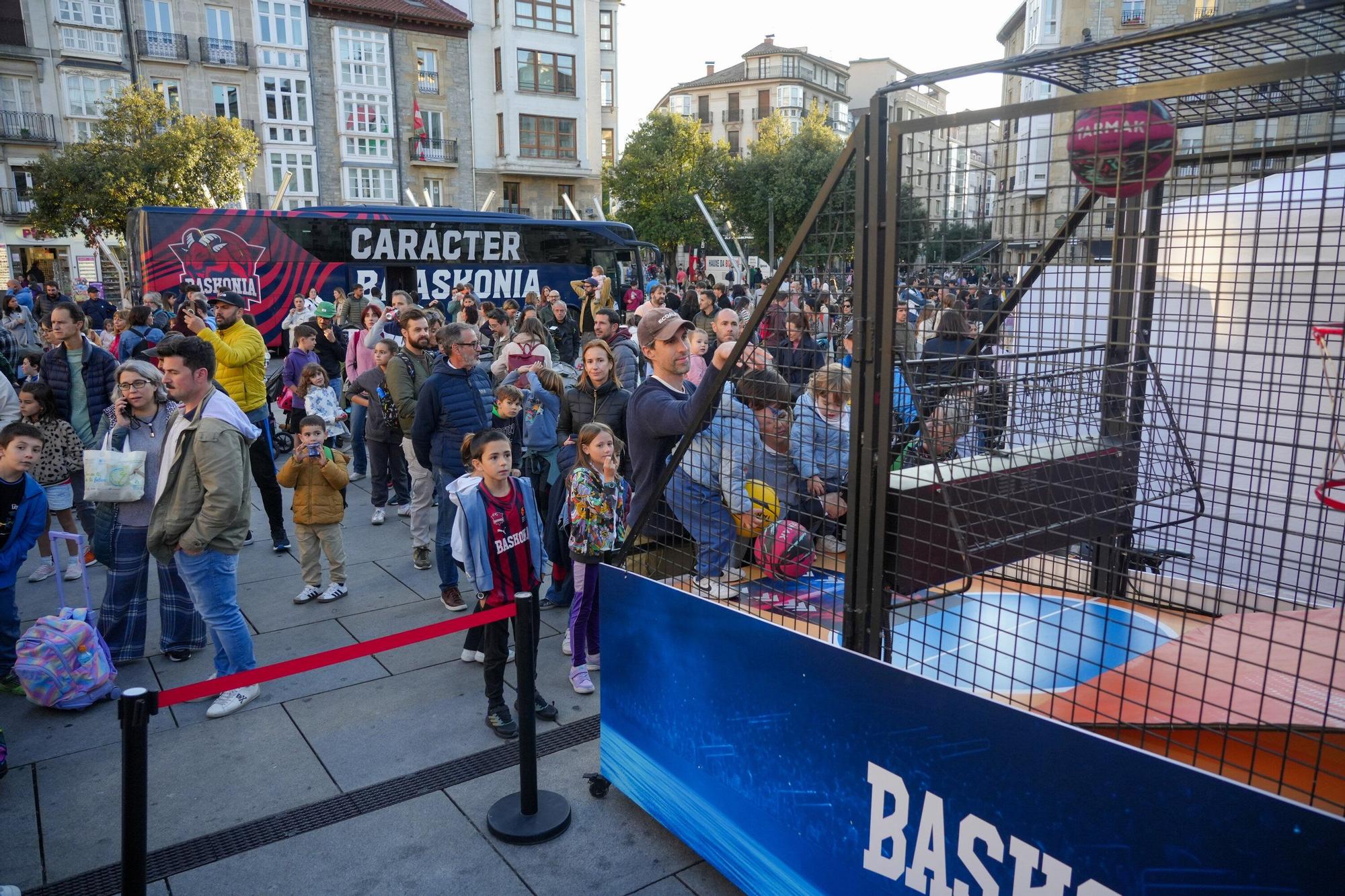 En imágenes: La gran fiesta del Baskonia se celebra en la Virgen Blanca