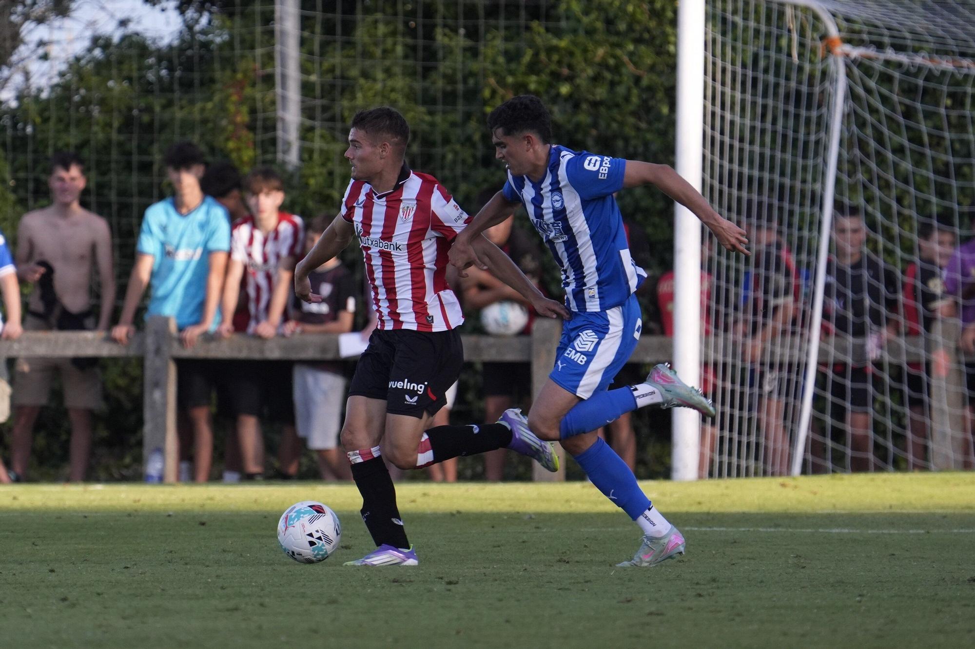 En imágenes: Ilusionante estreno del Alavés en Laguardia (1-0)