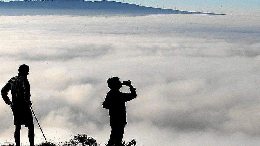 Niebla sobre Pamplona desde el monte Ezkaba. Foto: Javier Bergasa