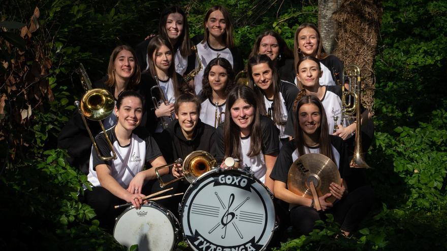 En imágenes: Goxo, la txaranga 100% femenina
