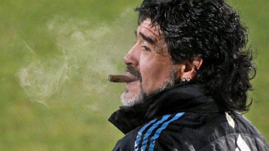 La ex de Maradona dice que el astro es su “peor pesadilla”