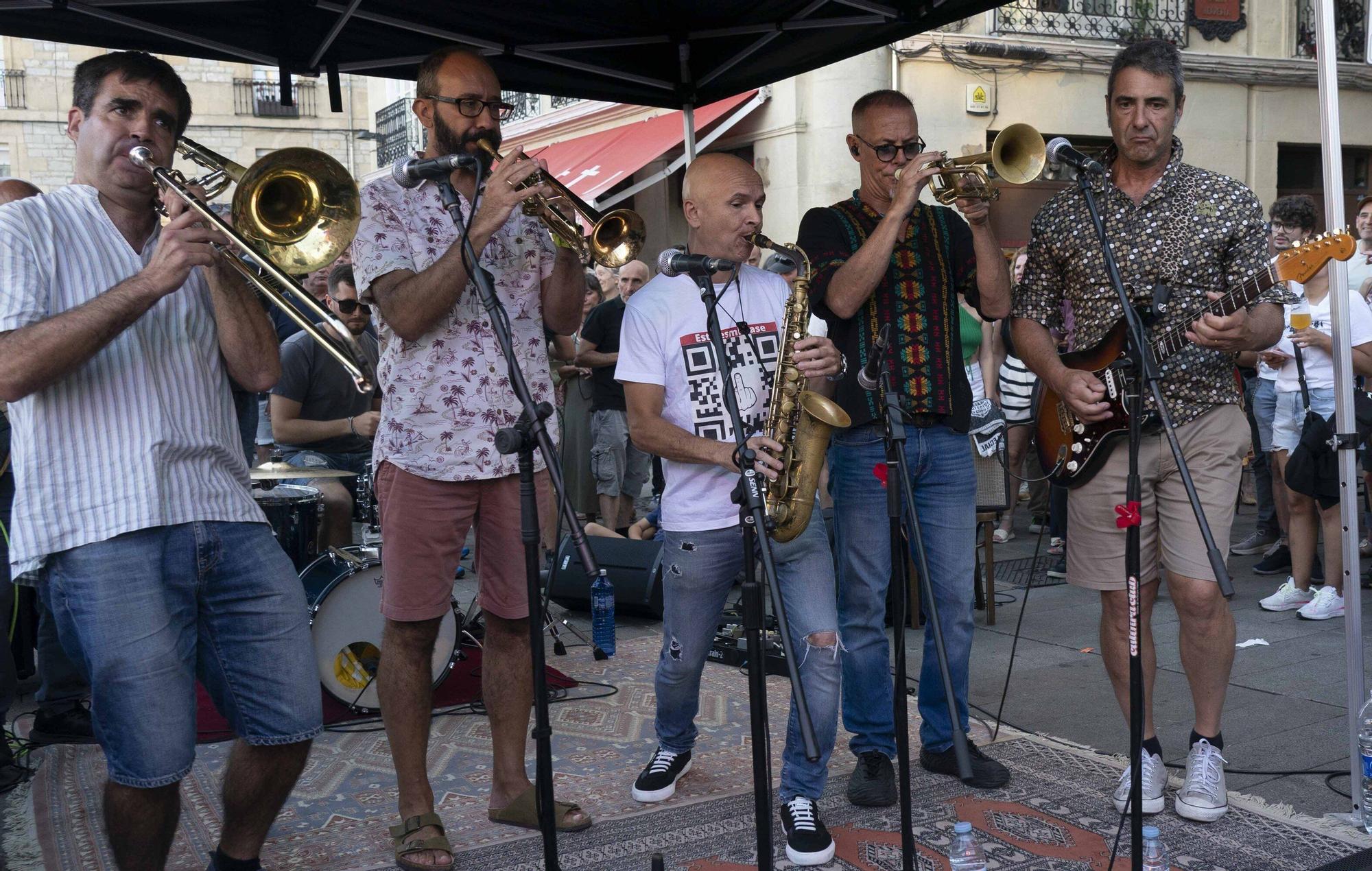 En imágenes: XXV Minijazz Café Dublín con Playa Canalla & Boston Kamikazes