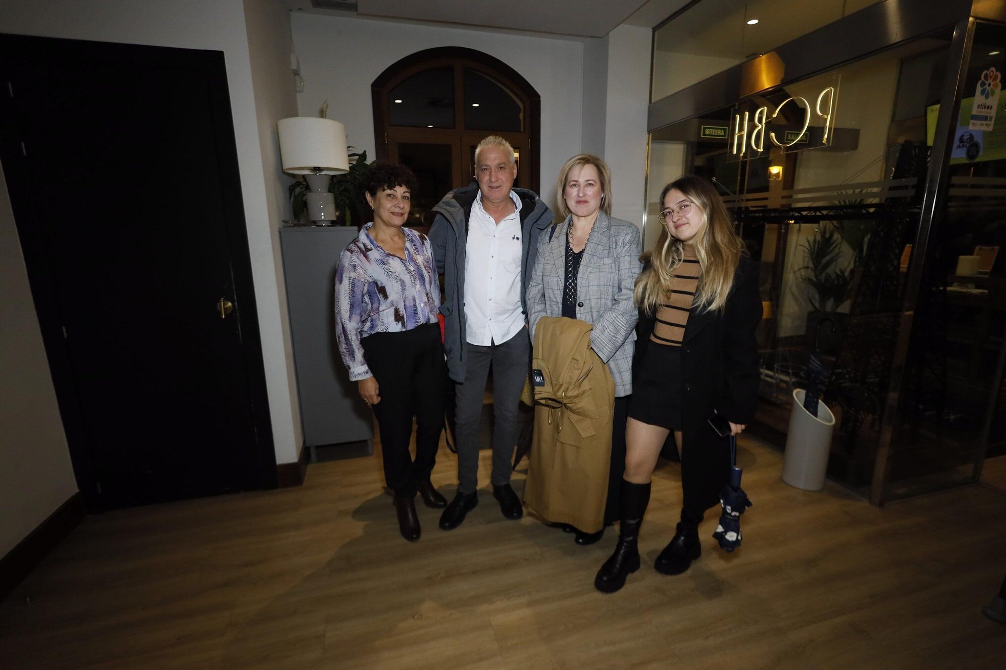 Alfombra roja de los Hemendik Sariak Ezkerraldea