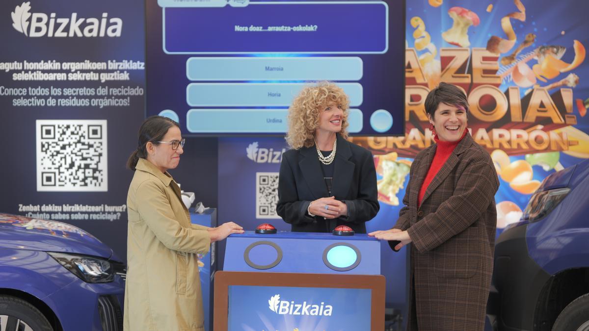 Arantza Atutxa y Amaia Agirre en la presentación de la campaña