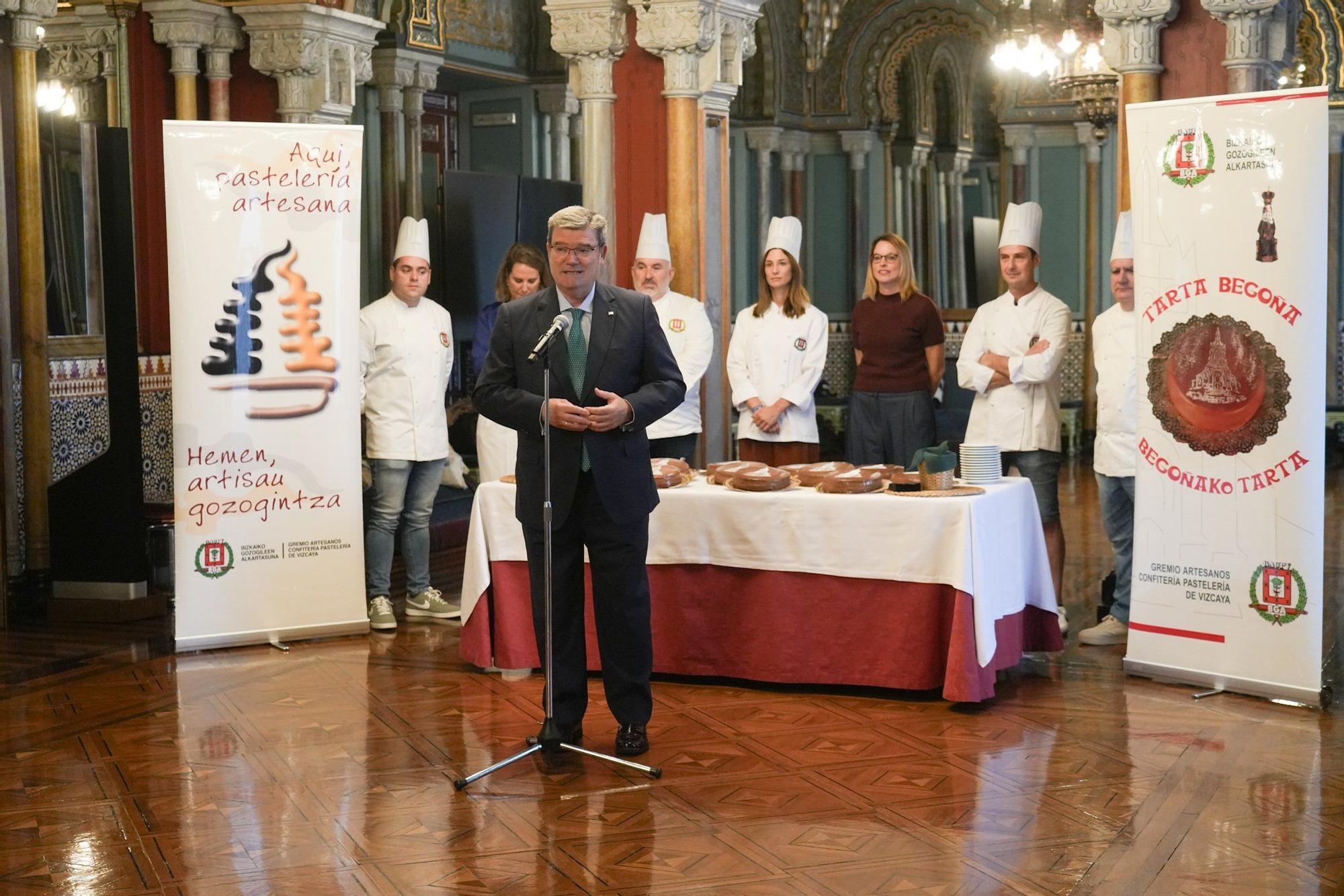 Presentación de la tarta Begoña en Bilbao