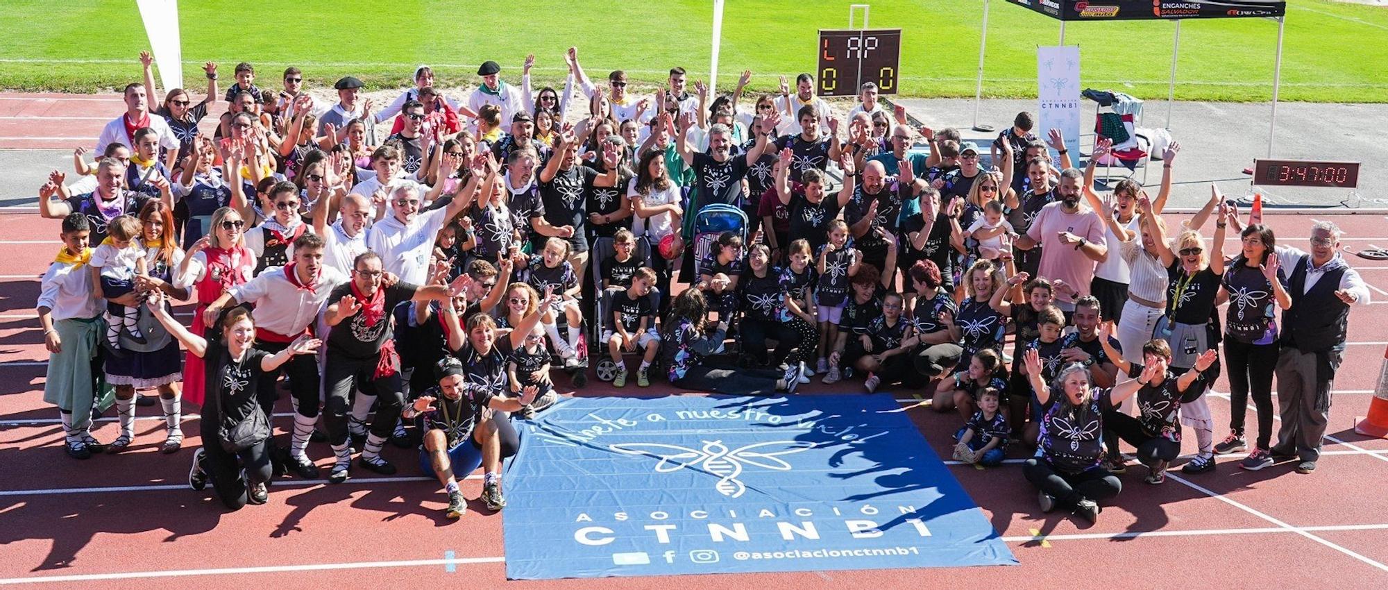 Basauri arropa a Yeray González en la final de su reto '12 maratones en 12 meses' por la asociación CNTTB1