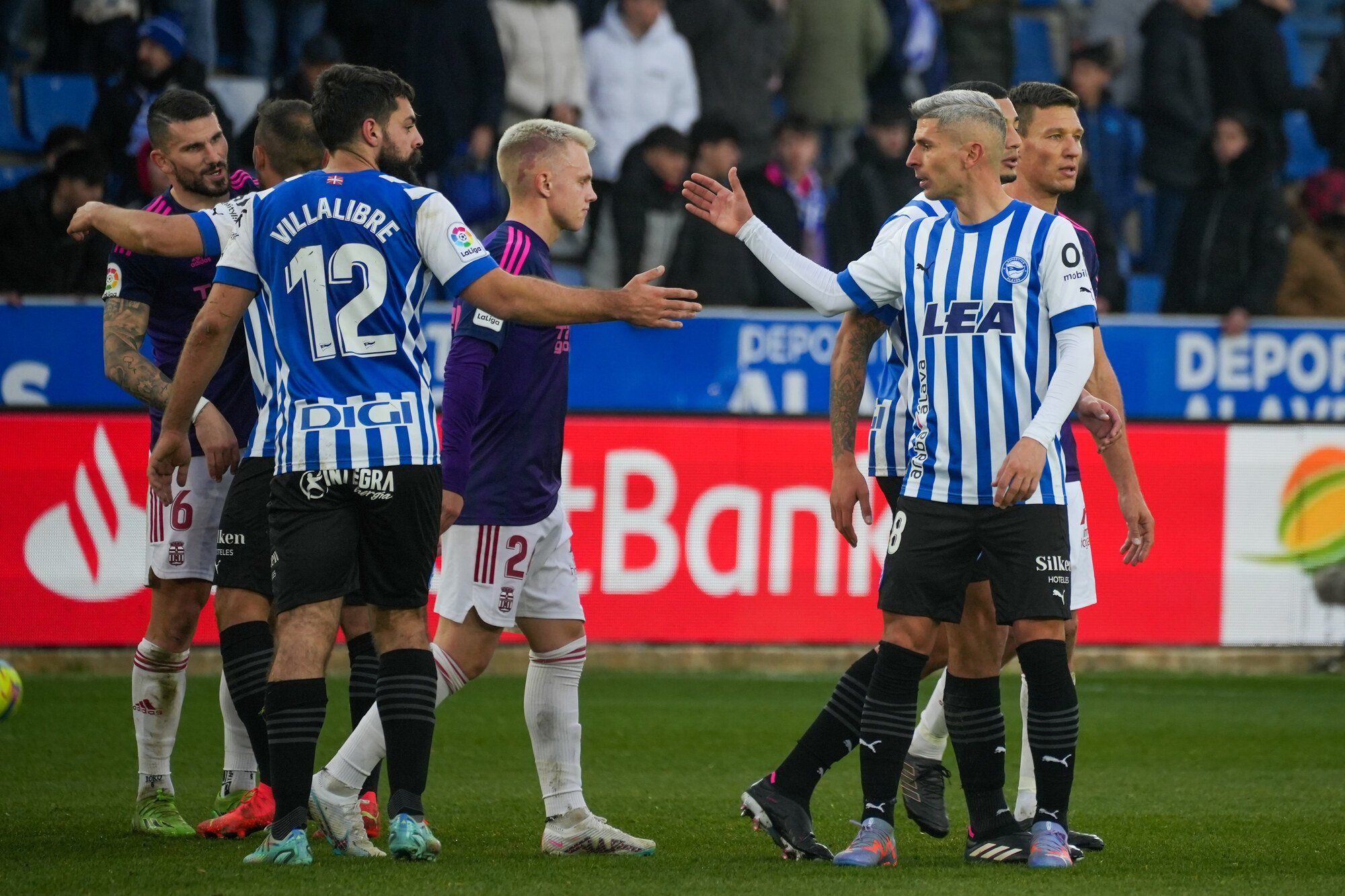 En imágenes: Todas las fotos del empate sin goles entre Alavés y Cartagena