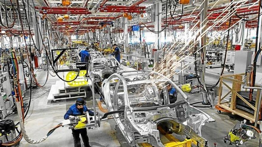 Los precios industriales se disparan en Euskadi un 48,8% en abril