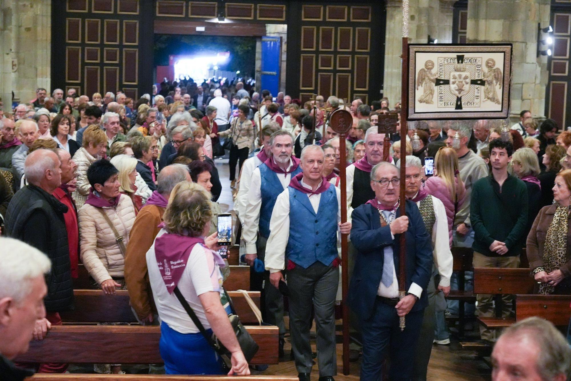 En imágenes: subida en romería a la Amatxu de Begoña