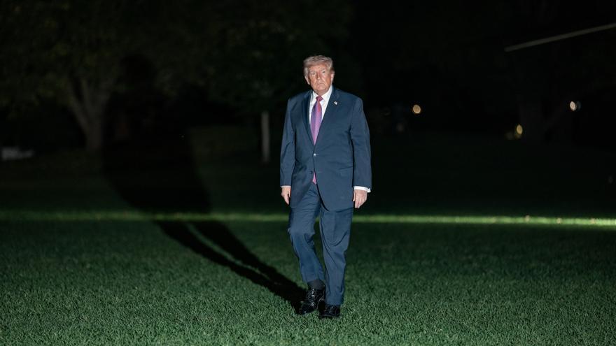 Trump avisa a Irán de que "no juegue" con las negociaciones mientras Vance viaja a Pakistán