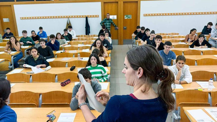 Las universidades vascas lideran la inserción laboral con notas muy superiores a la media del Estado