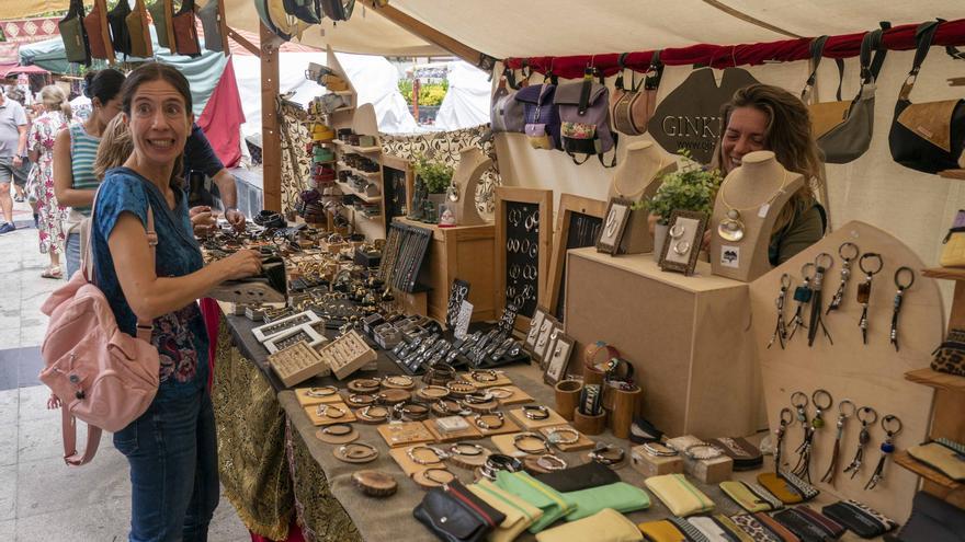 En imágenes: El zoco árabe en la plaza Juan de Ayala