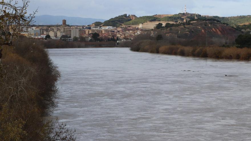 La CHE alerta de posibles crecidas súbitas ante los avisos por lluvias en buena parte de la cuenca del Ebro