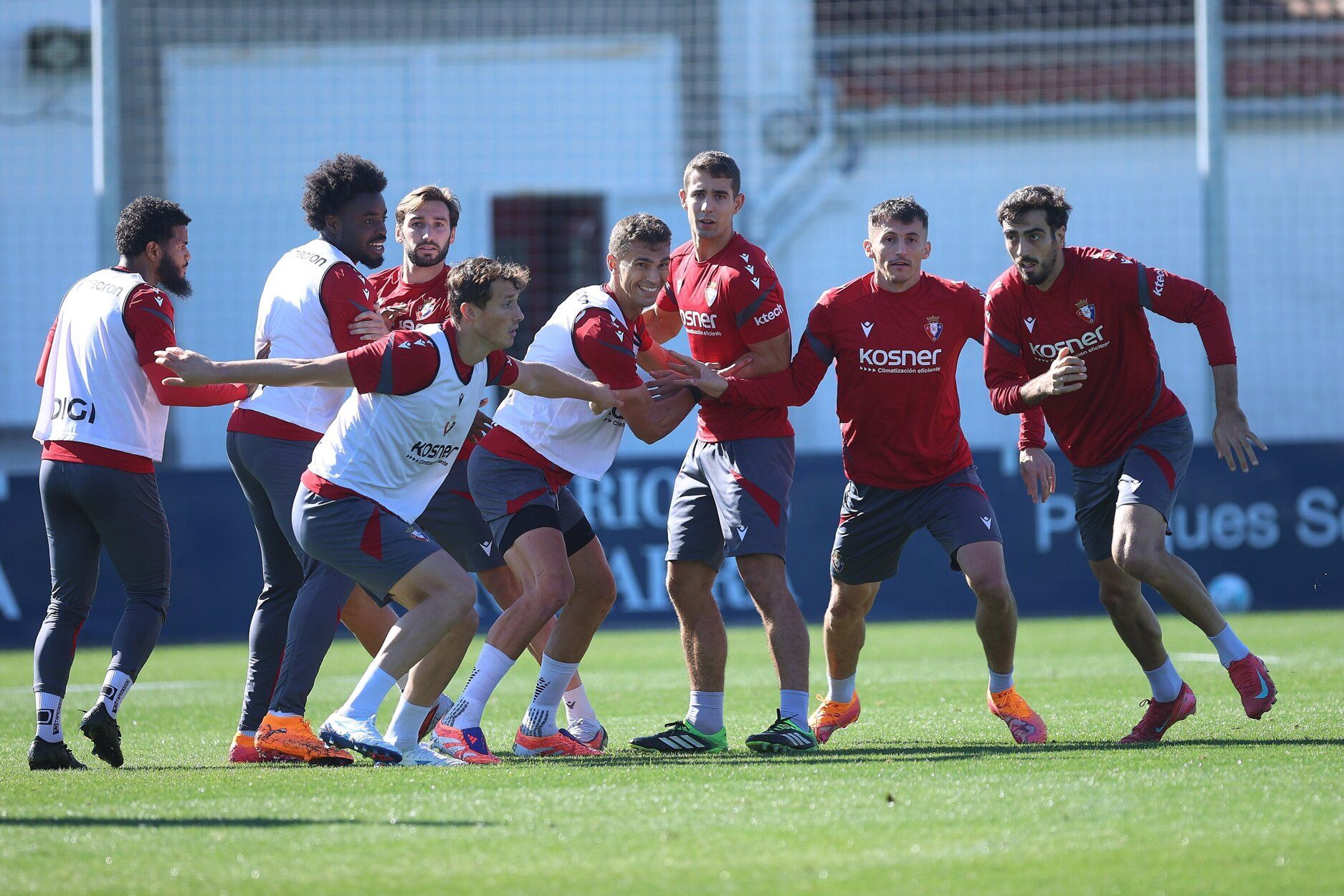 Fotos del entrenamiento de Osasuna (02/10/2025)