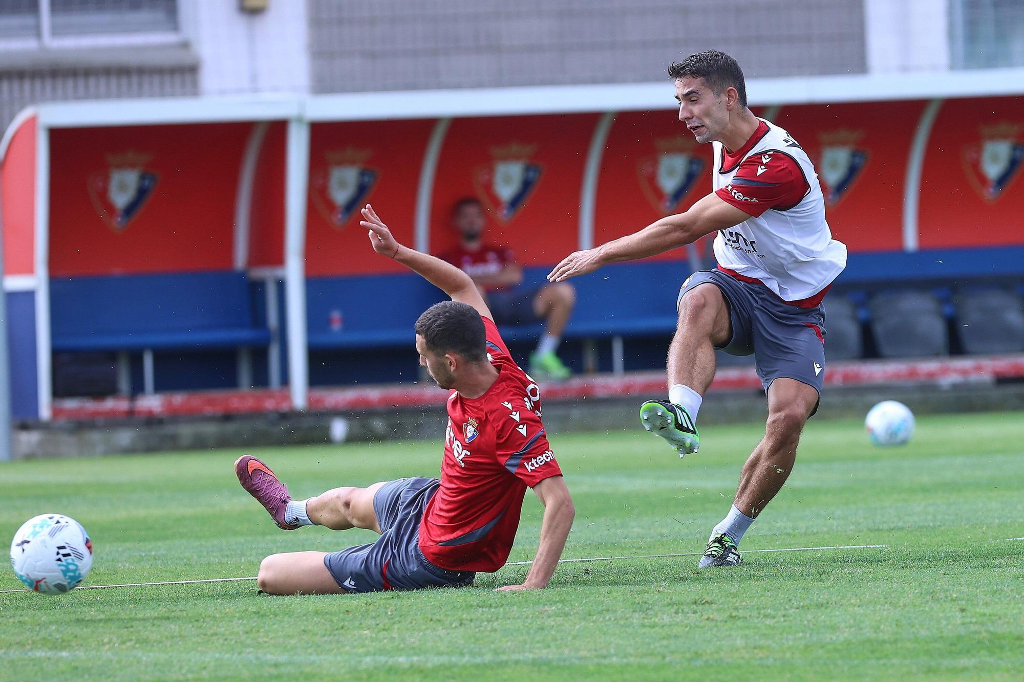 Fotos del entrenamiento de Osasuna (lunes 1 de septiembre de 2025)