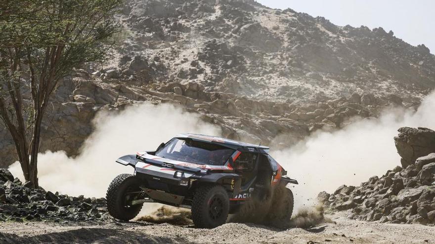 Al-Attiyah y Sanders pasan al frente de la clasificación del Dakar