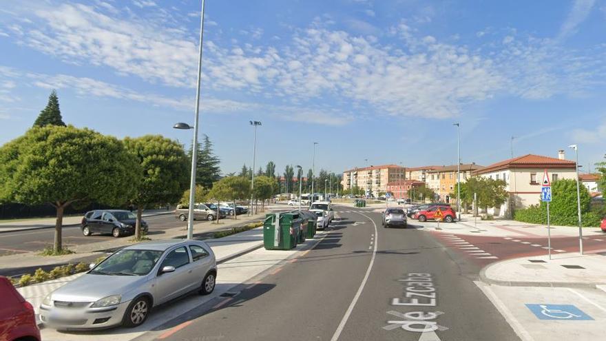 Herido un ciclista de 57 años al ser atropellado en Pamplona