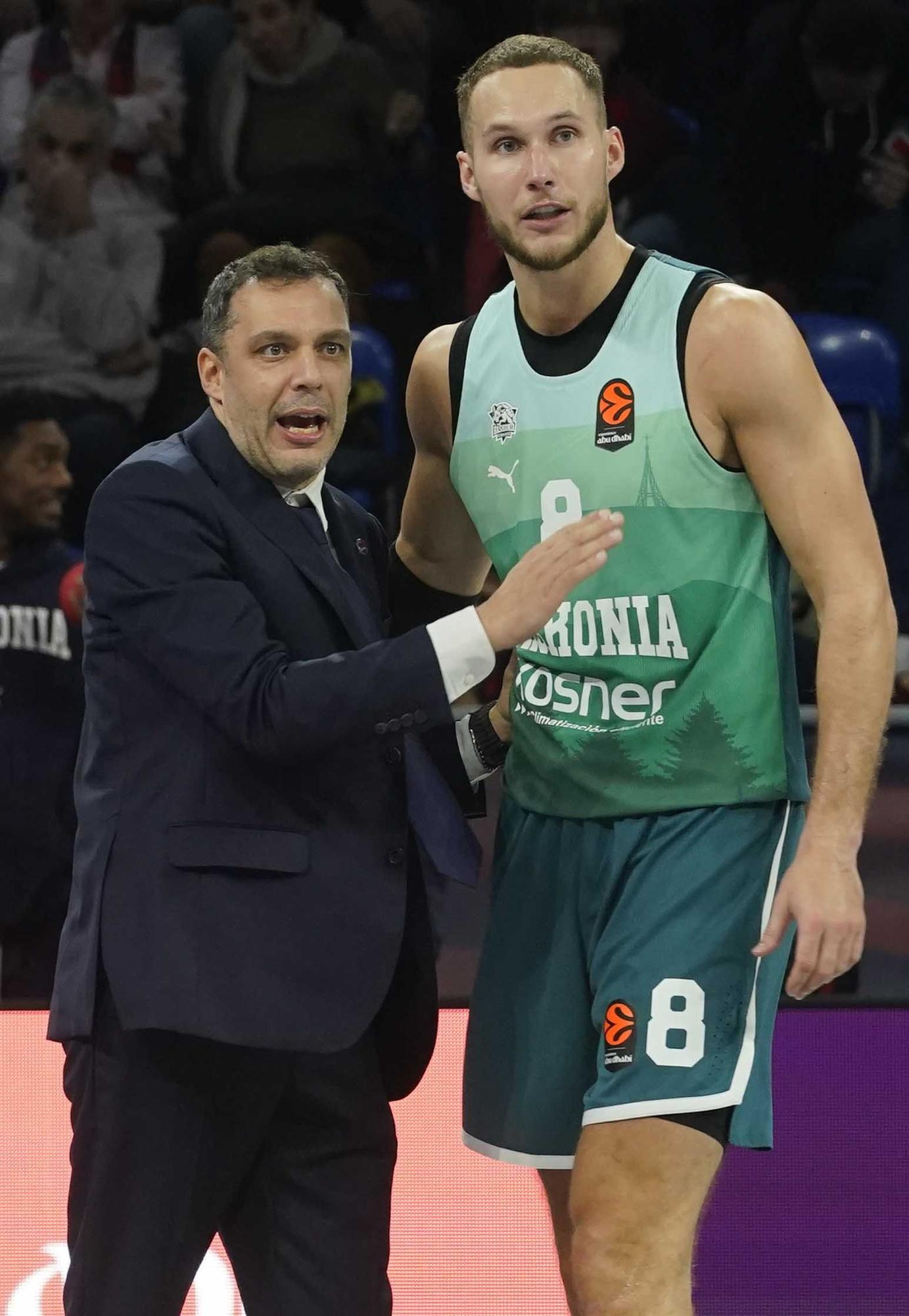 Todas las imágenes del Baskonia - Dubái (92-85)