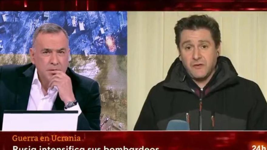 El periodista de TVE en Kiev no abandona la conexión pese a las sirenas antiaéreas