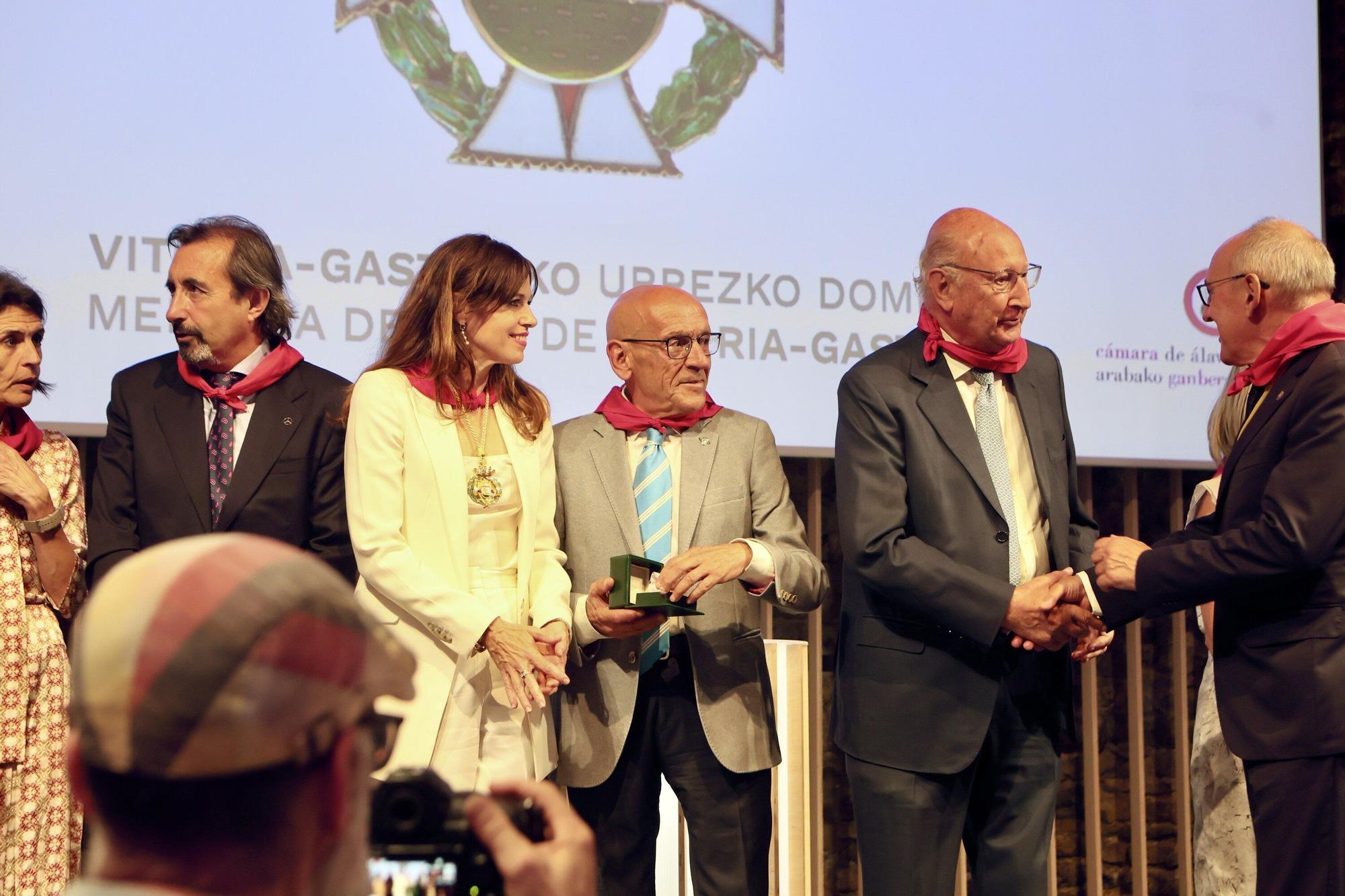 En imágenes: Entrega de la Medalla de Oro de la ciudad