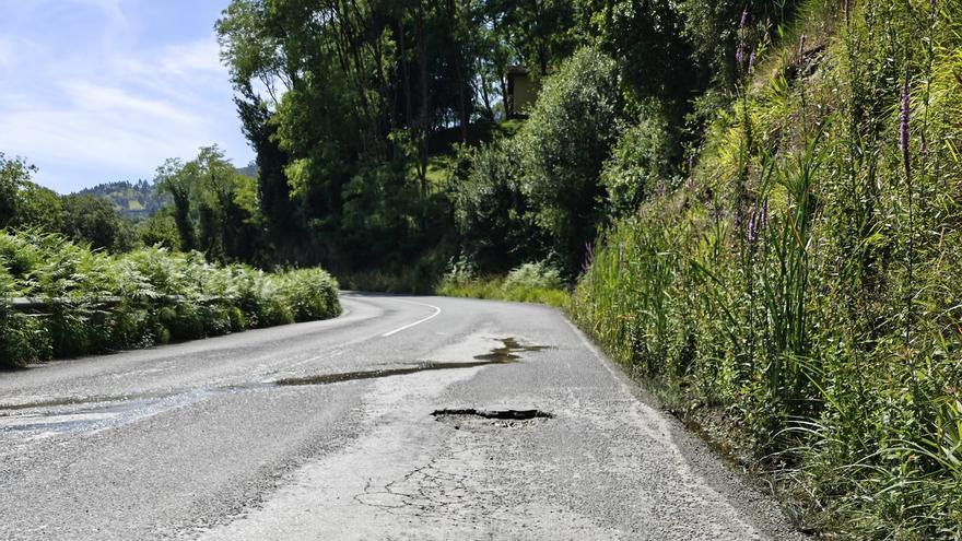 El PNV de Ondarroa denuncia el "grave deterioro" de la carretera entre Kamiñazpi y Errenteria