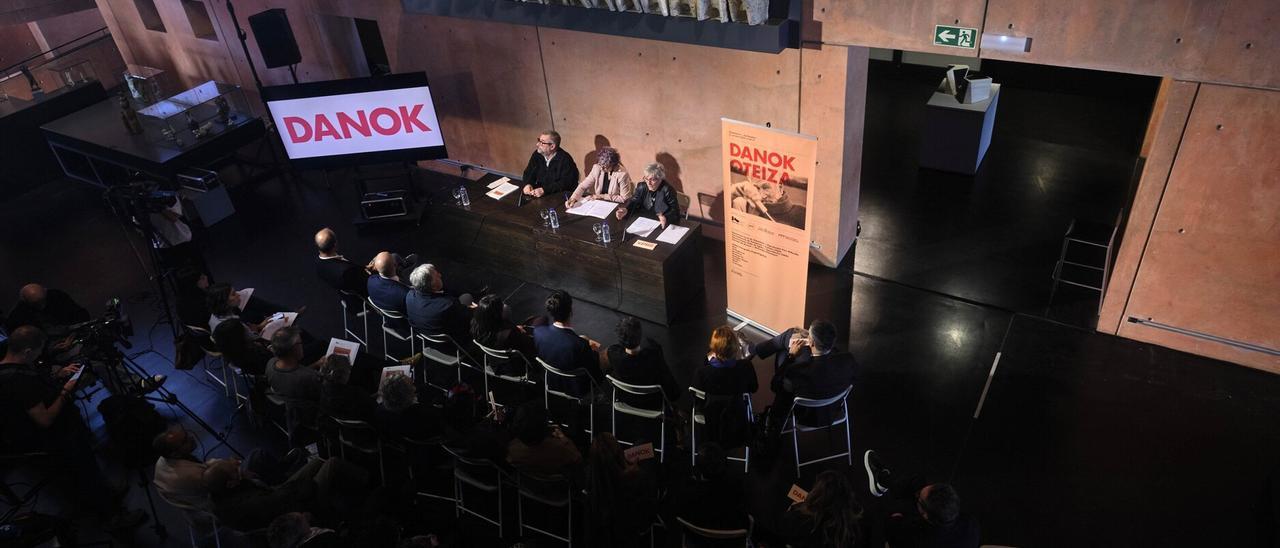Presentación de Danok Oteiza en el museo de Alzuza