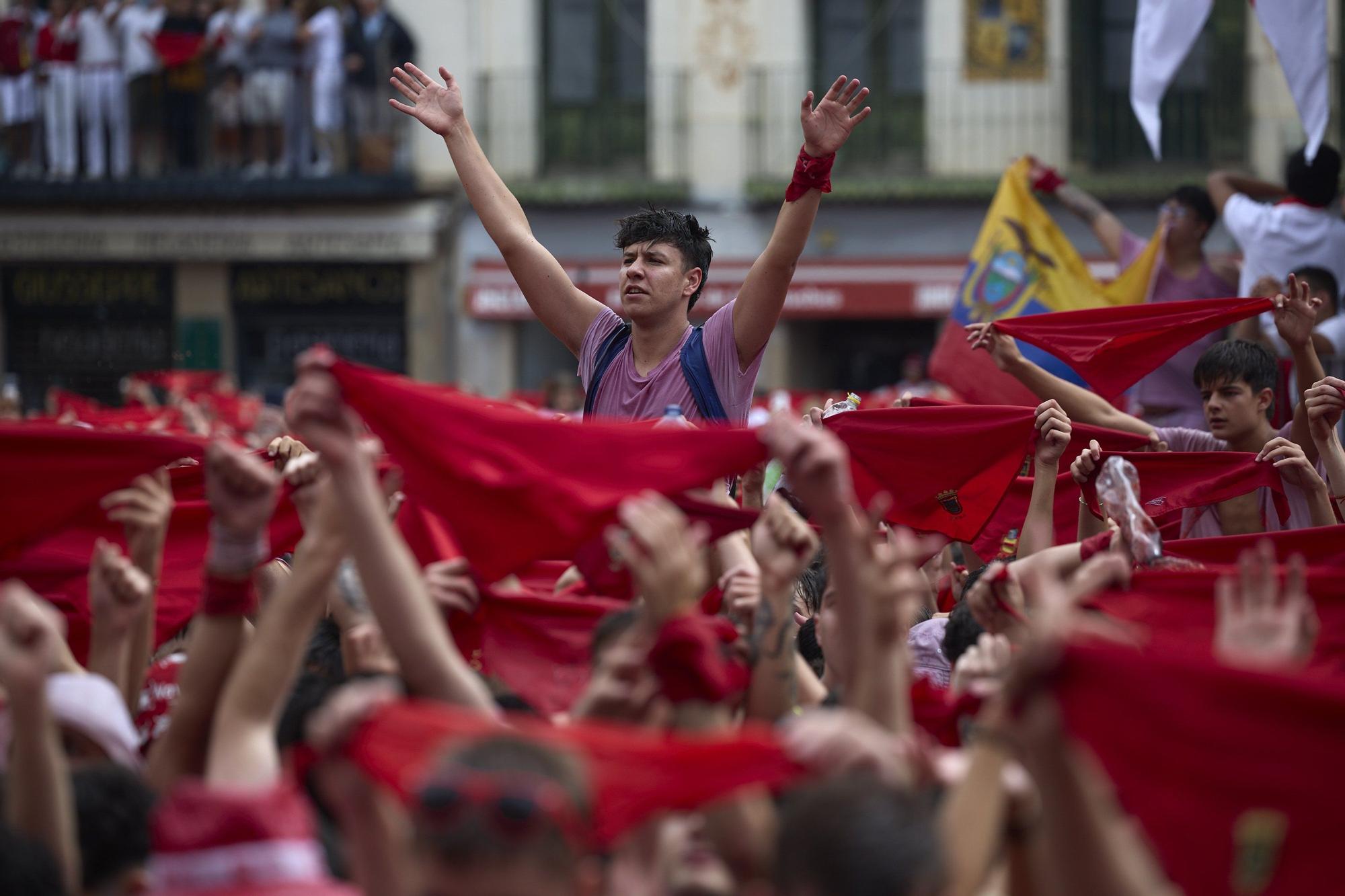 Fotos del cohete de las fiestas de Tudela 2025