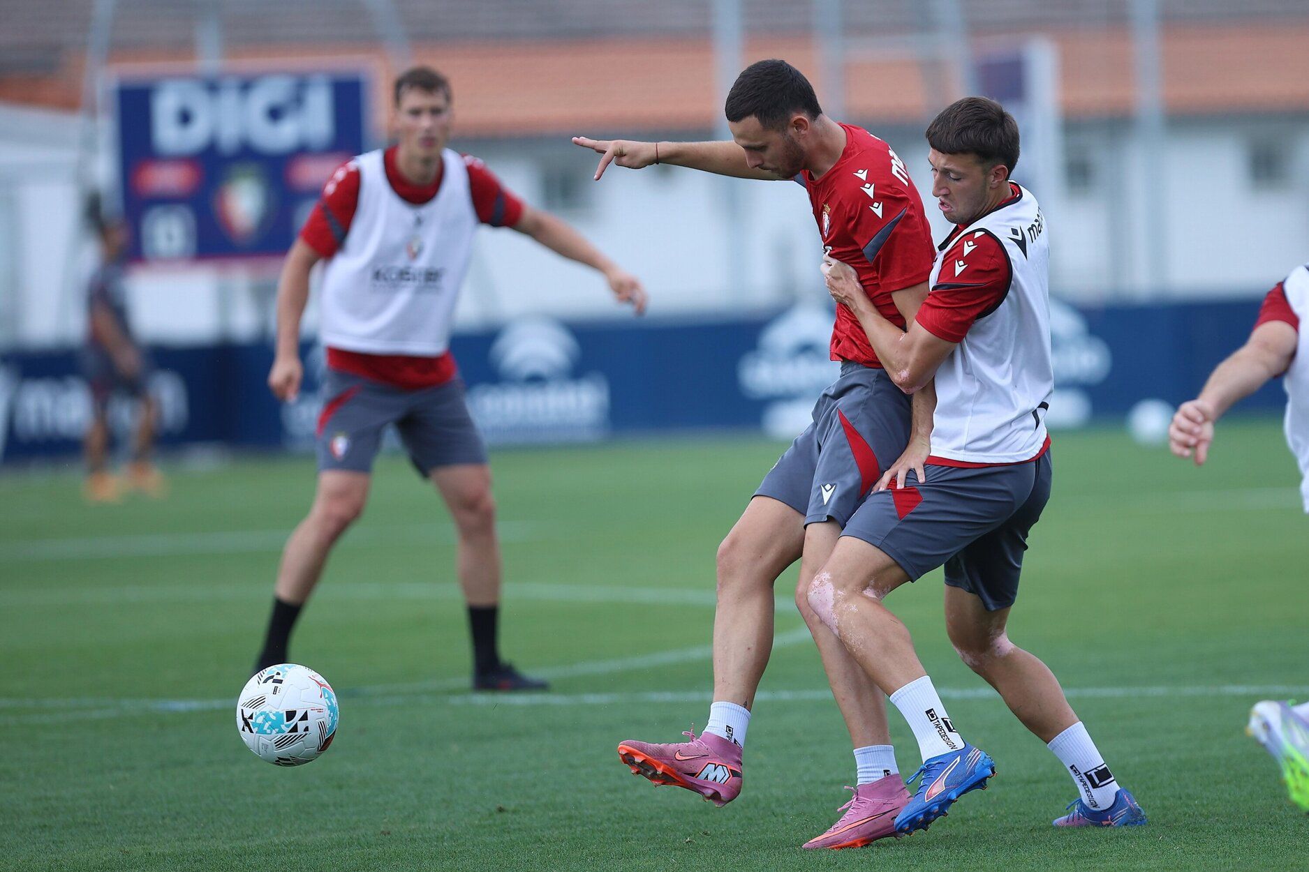 Fotos del entrenamiento de Osasuna (13/08/2025)