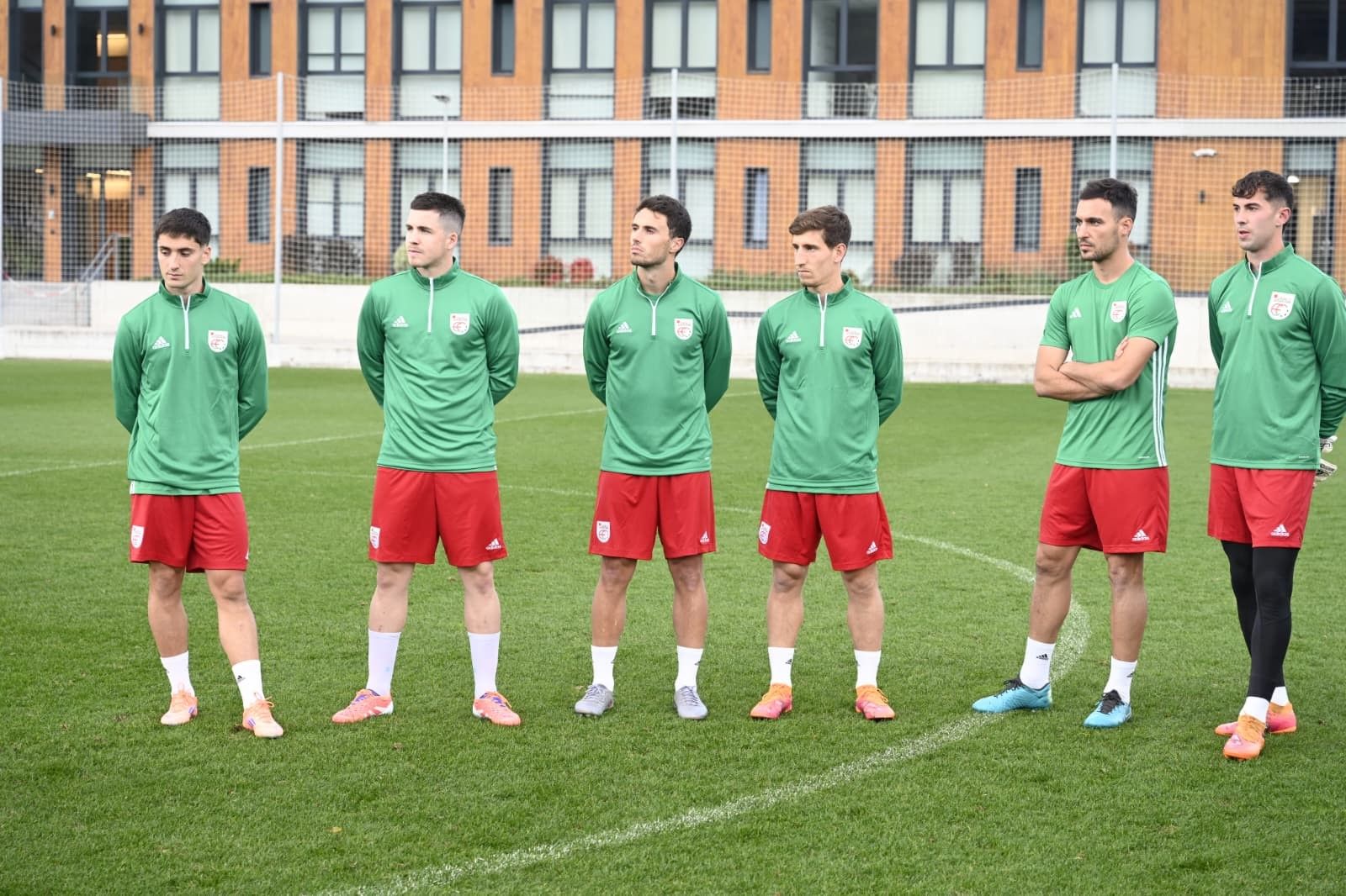 El Lehendakari visita en Lezama el entrenamiento de la Euskal Selekzioa