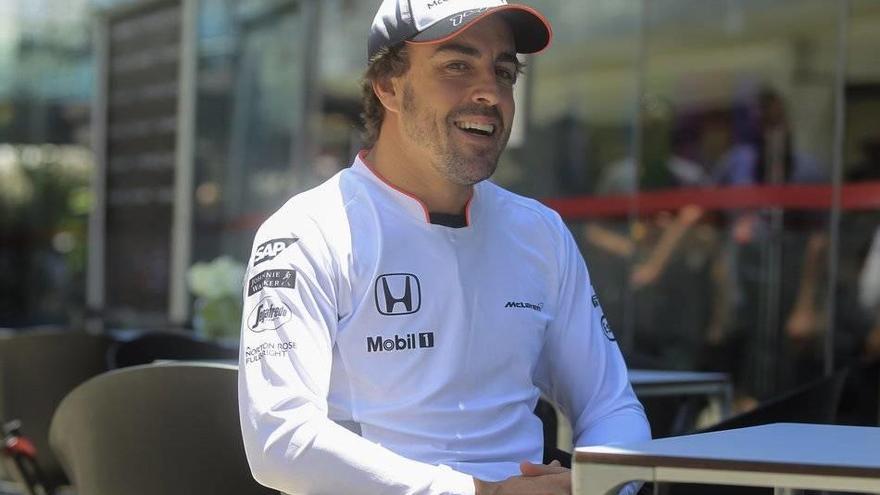 Mercedes está &quot;considerando&quot; a Alonso en su lista de posibles fichajes
