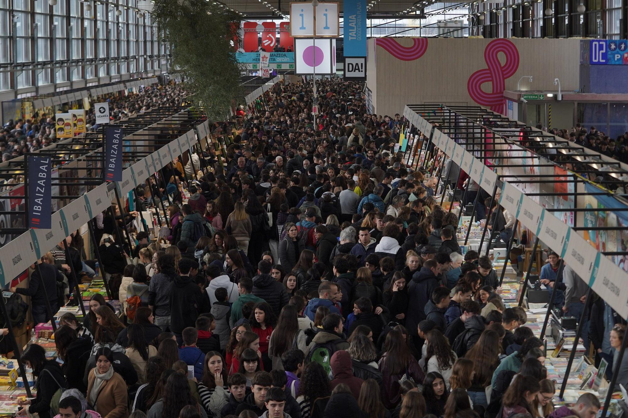 Durangoko Azoka: abre la cita cultural más importante con el Ikasle Eguna