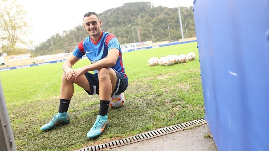 Toni Herrero, jugador del Amorebieta, vuelve a casa para enfrentarse al Atlético Saguntino en Copa