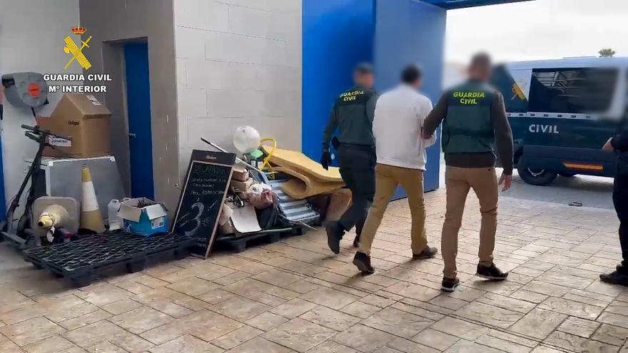 La Guardia Civil desarticula una organización criminal que estafó cerca de 200.000 euros en combustible