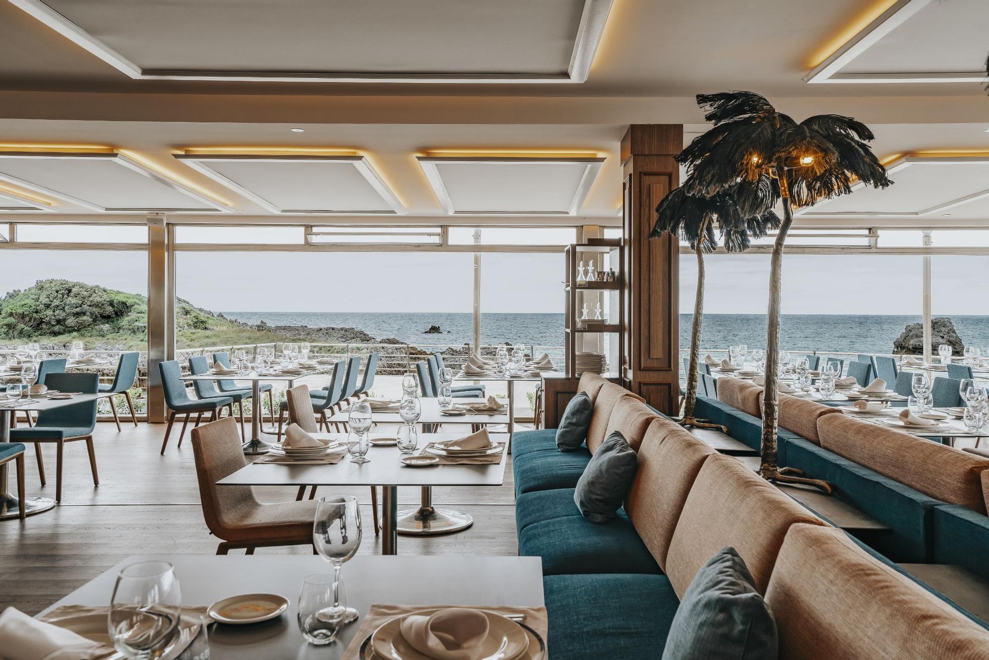 El comedor del restaurante luce nueva imagen. 