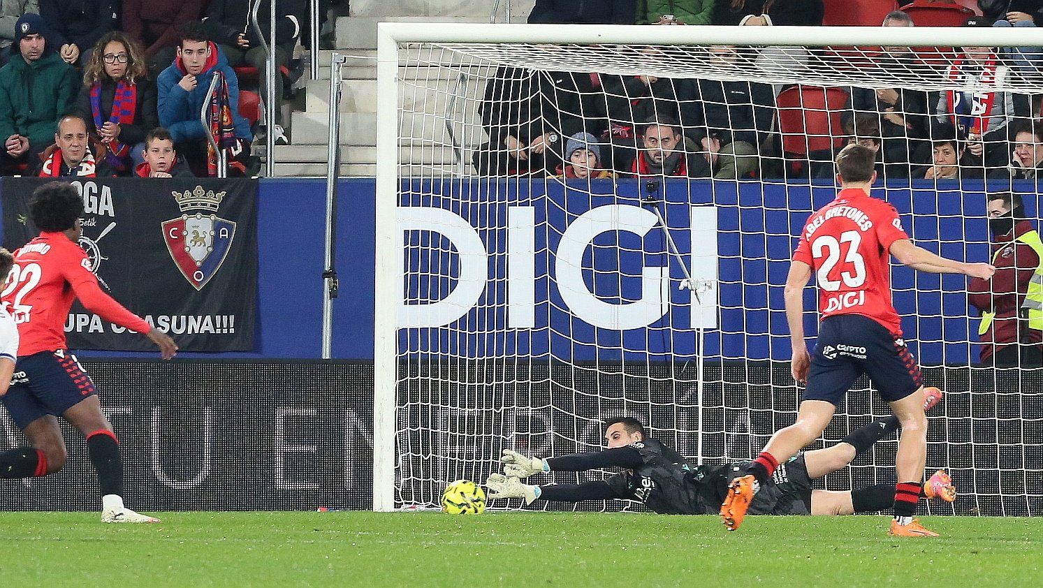 Fotos del partido Osasuna-Levante